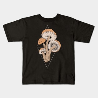 Mushroom pickers mushrooms in the triangle Kids T-Shirt